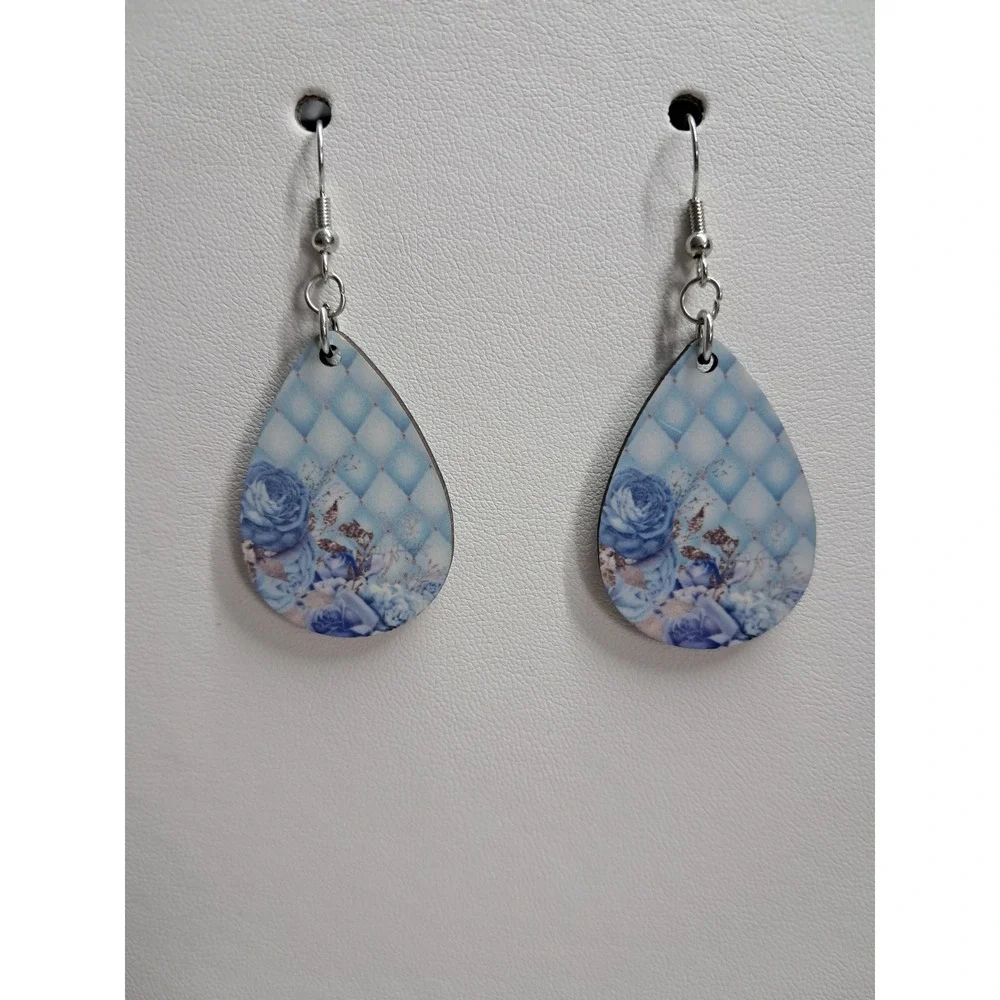 Blue Floral Quilted Pattern Teardrop Earrings Silver‎ Tone Fishhook Drop Jewelry
